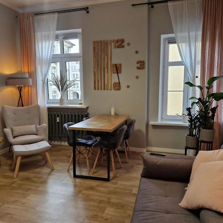 Apartament Ratuszowy Deluxe Jelenia Góra Exteriör bild