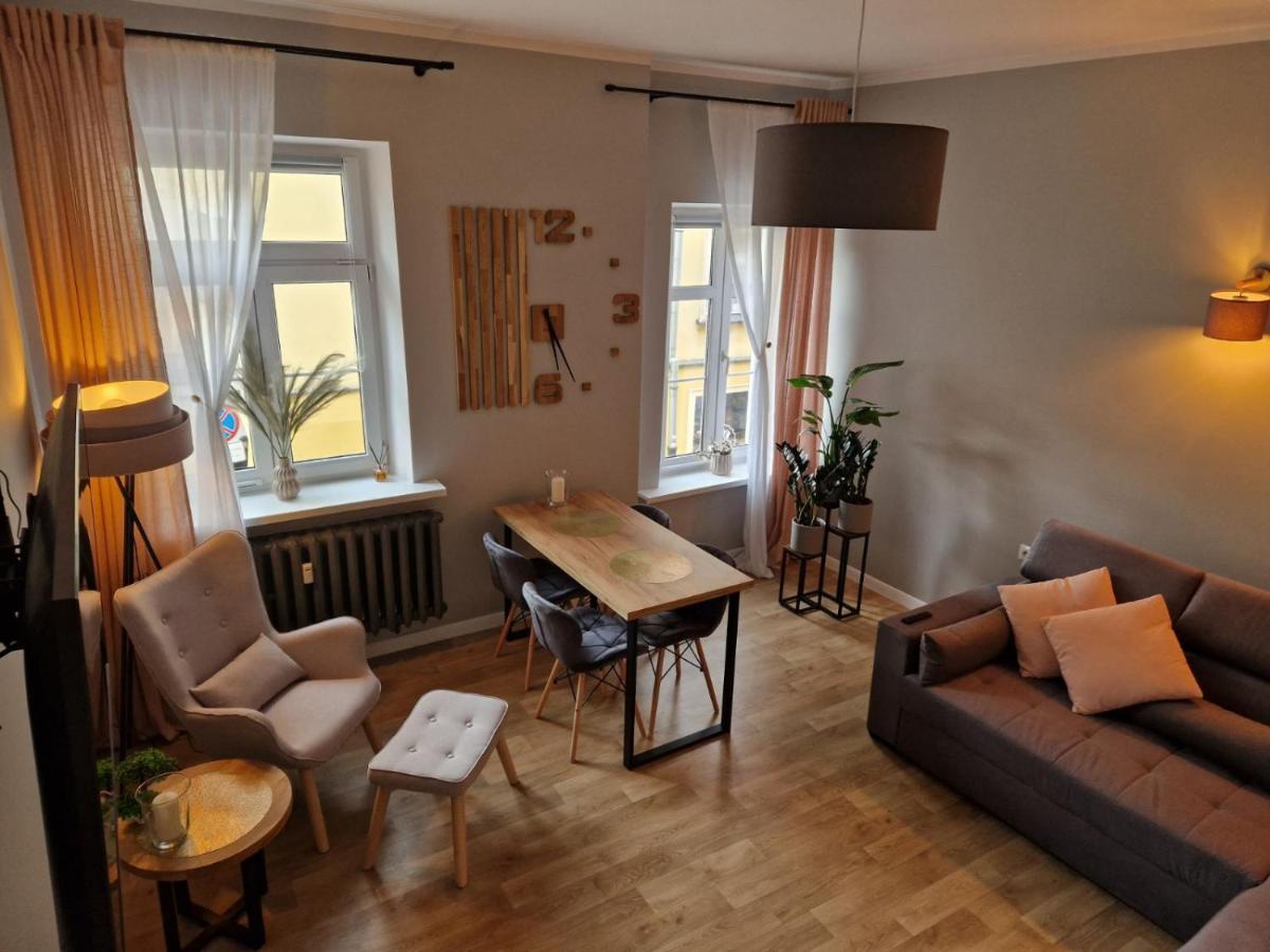 Apartament Ratuszowy Deluxe Jelenia Góra Exteriör bild