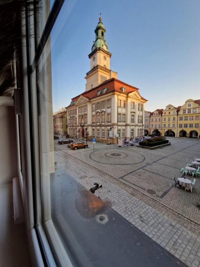 Apartament Ratuszowy Deluxe Jelenia Góra Exteriör bild